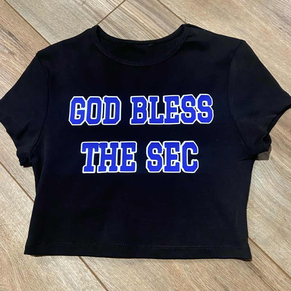 University of Kentucky Wildcats Cropped tee shirt